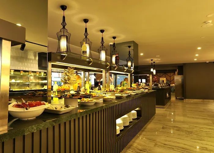 奥巴星辰酒店 - 超级全包 4*